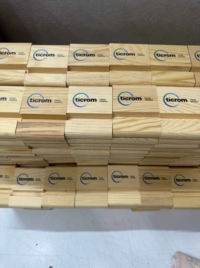 Ahşap Telefon Tutucu Örnek Çalışmaları